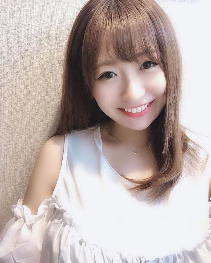 白白嫩嫩的卡哇伊清纯可爱女生图片 8