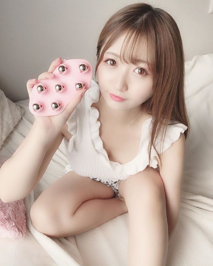 白白嫩嫩的卡哇伊清纯可爱女生图片 10