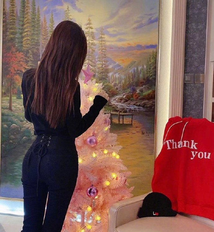 北京美女明星辣妈李小璐晒最新美照好身材图片 9
