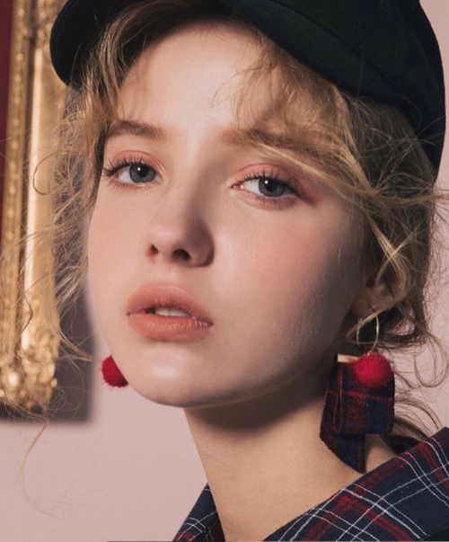 俄罗斯美女模特Kulakova Sonya天使面孔图片 11