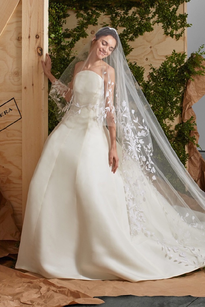 白色婚纱礼服2019年最火婚纱照图片 8