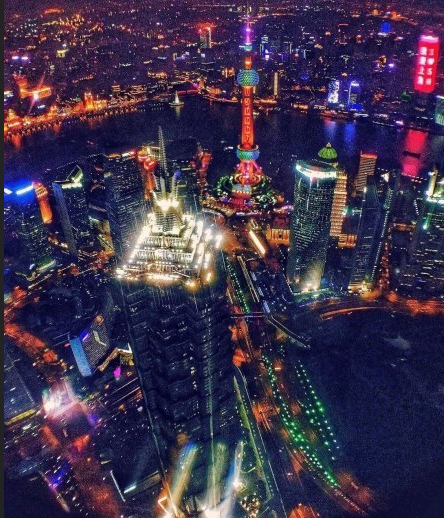 上海夜景灯光璀璨的外滩夜景图片 2