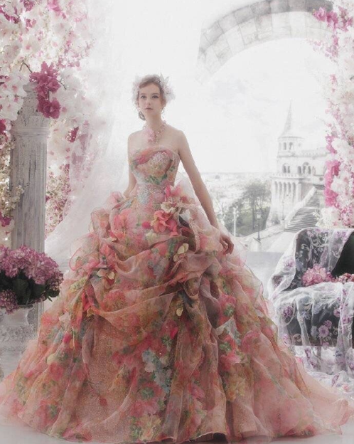 超美花色的漂亮婚纱图片大全