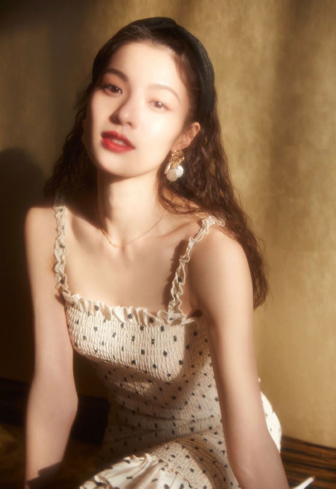 冯女郎明星美女钟楚曦港风写真图片 6