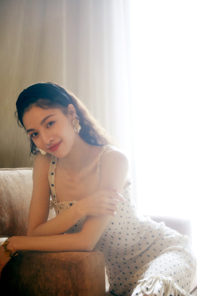 冯女郎明星美女钟楚曦港风写真图片 7
