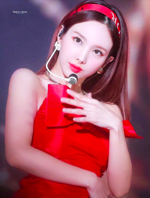 韩国美女图片 女团TWICE林娜琏图片 2