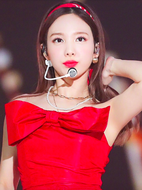 韩国美女图片 女团TWICE林娜琏图片 3