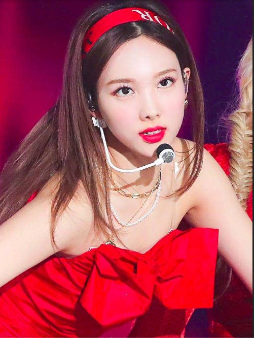 韩国美女图片 女团TWICE林娜琏图片 5