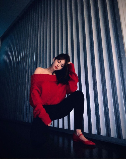韩国美女明星全昭弥Somi私下美照图片 4