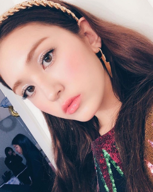 韩国美女明星全昭弥Somi私下美照图片 11
