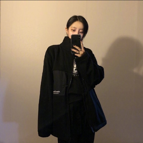 韩国美女时尚博主利落的冬日衣服颜色搭配技巧 7