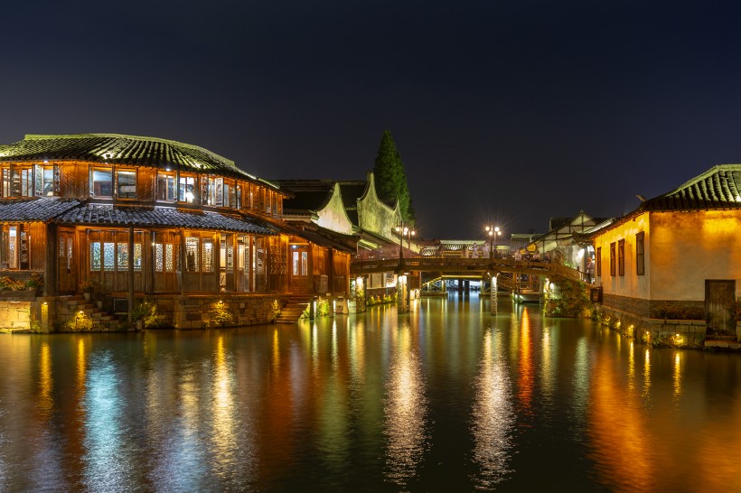 浙江嘉兴乌镇夜景图片 4