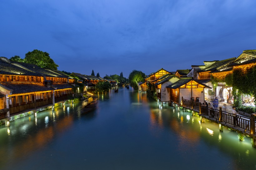 浙江嘉兴乌镇夜景图片 8