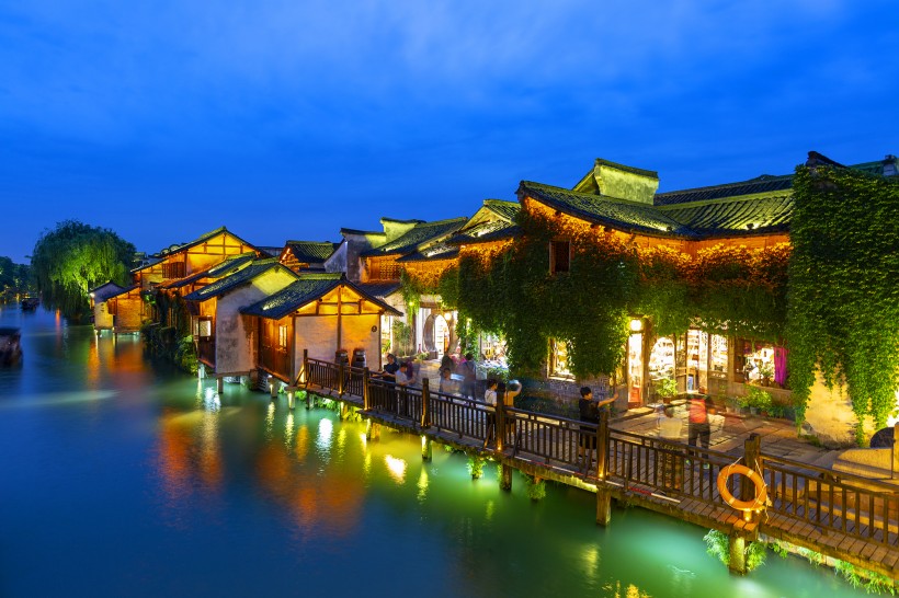 浙江嘉兴乌镇夜景图片 11