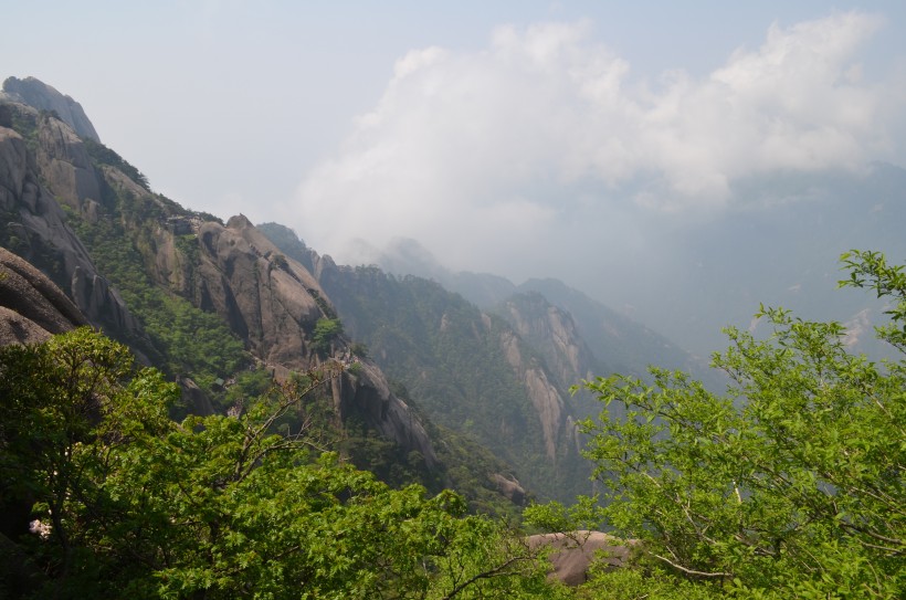 大自然风景鬼斧神工的安徽黄山风景图片 2