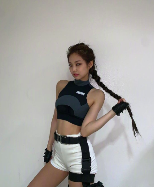 95后日韩美女明星blackpinkJennie金智妮迷人图片 9
