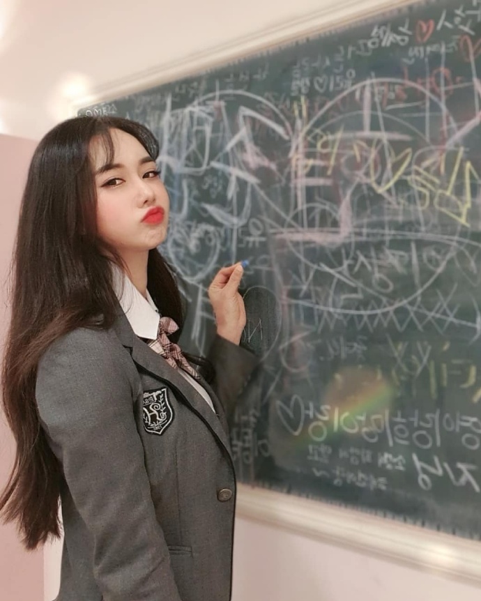 清纯校花mm美女嘟嘟嘴可爱图片 4