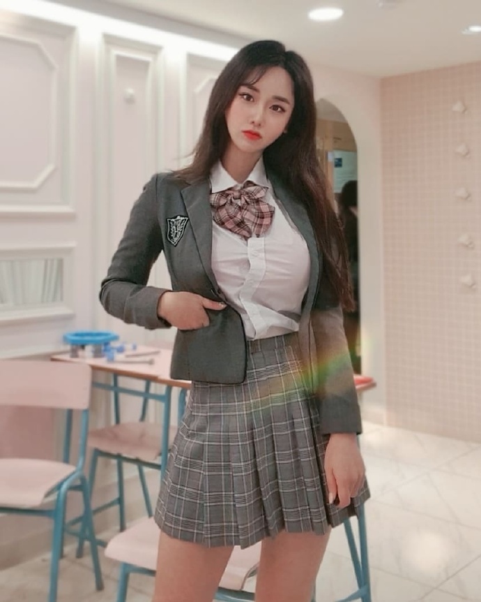 清纯校花mm美女嘟嘟嘴可爱图片 7