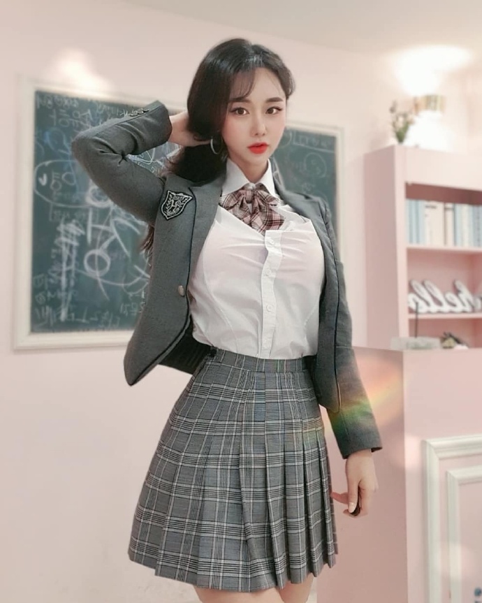 清纯校花mm美女嘟嘟嘴可爱图片 8