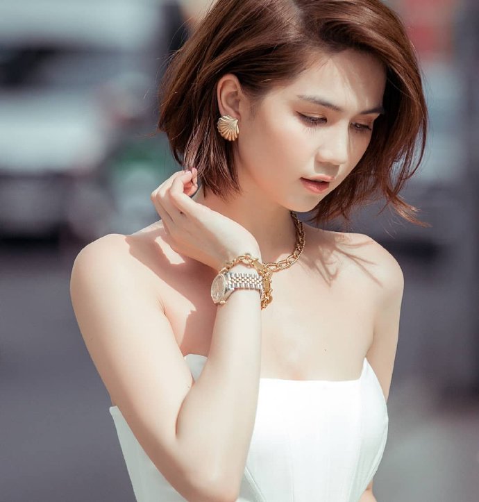 极品越南美女模特Ngọc Trinh街拍图片 4