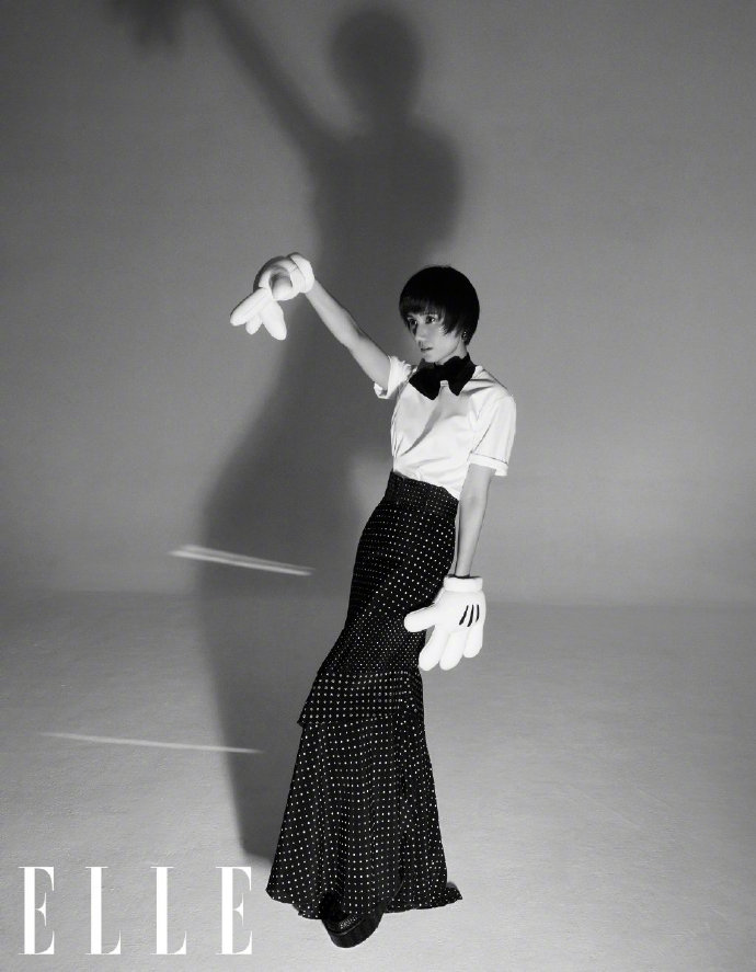 中国美女演员袁泉 X《ELLE》可爱的米老鼠写真图片 5