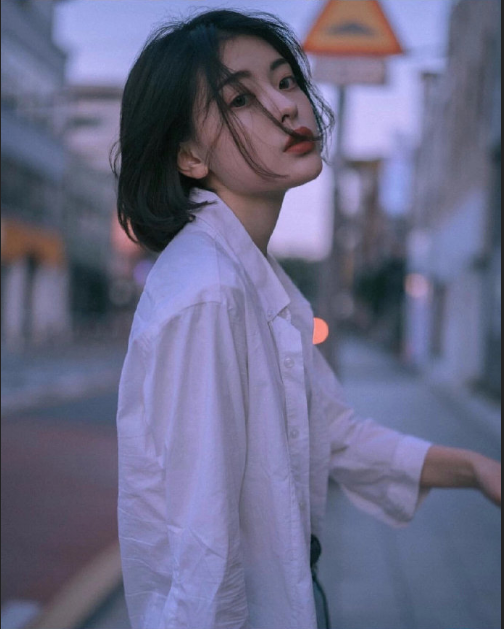 短发女生复古发型清纯mm韩国美女图片 12