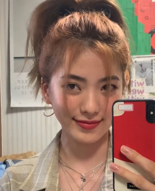 韩国美女演奏家Haeun Jang私服穿搭图片