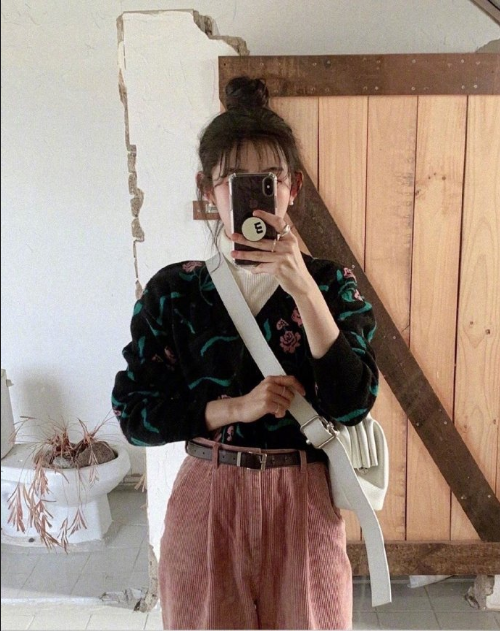 小个子女生的甜美复古色彩搭配参考 7