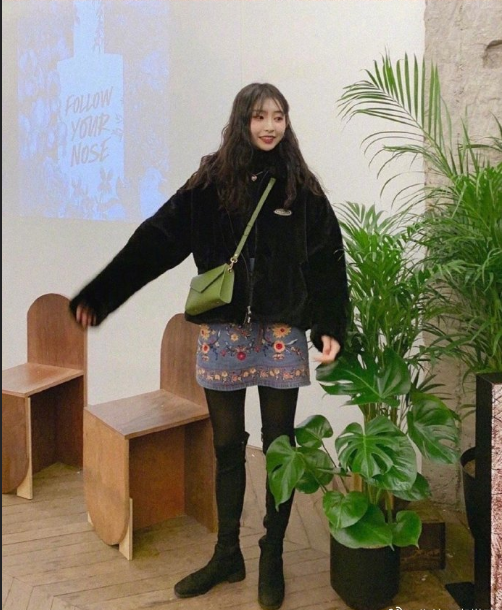 小个子女生的甜美复古色彩搭配参考 12