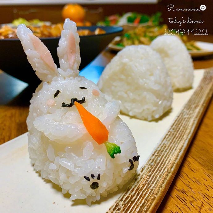 小吃美食卖萌的饭团君图片 4