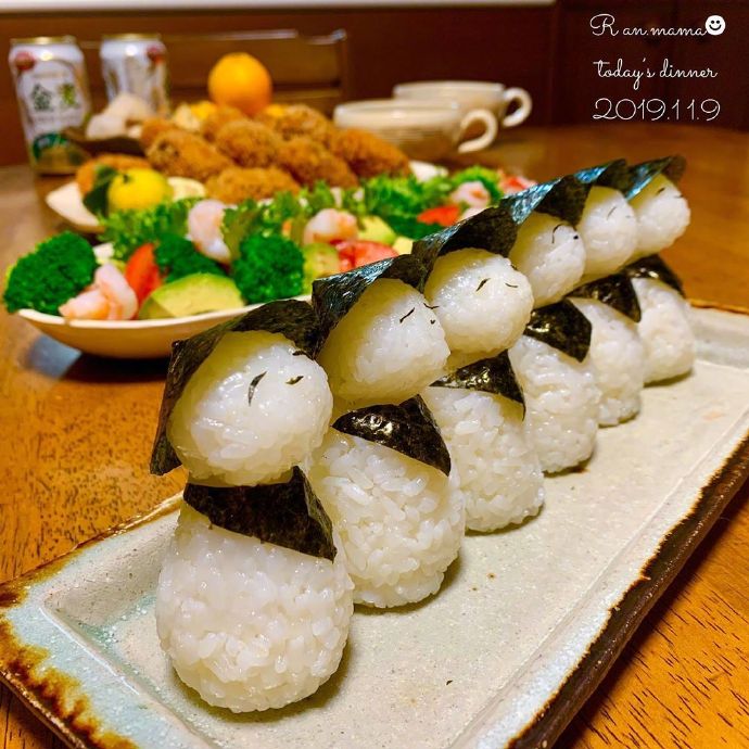 小吃美食卖萌的饭团君图片 8