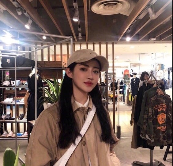 齐刘海黑直长发美女头像图片 4