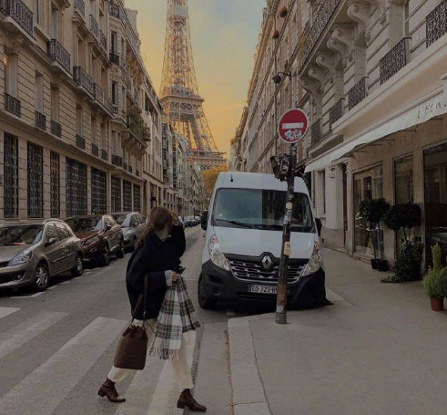慵懒的法式复古美女服装搭配参考 3