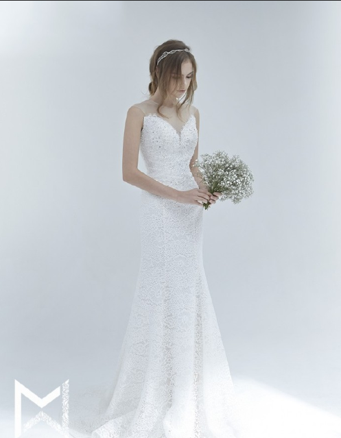 温柔如水的一组个性婚纱礼服图片 2