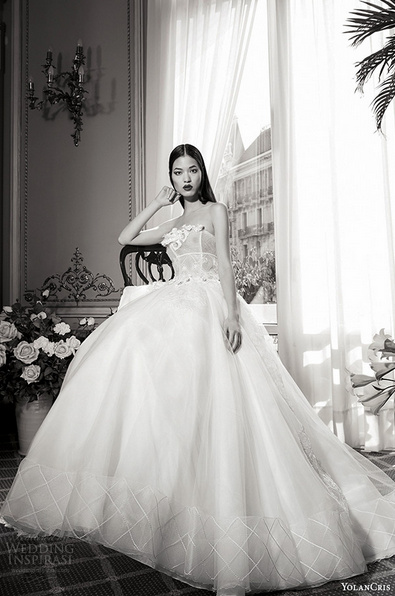 YolanCris 2019婚纱系列漂亮的婚纱礼服图片 5