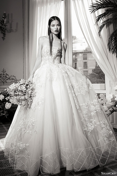 YolanCris 2019婚纱系列漂亮的婚纱礼服图片 9
