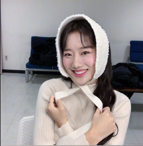 韩国美女april组合李娜恩私服可爱图片 2