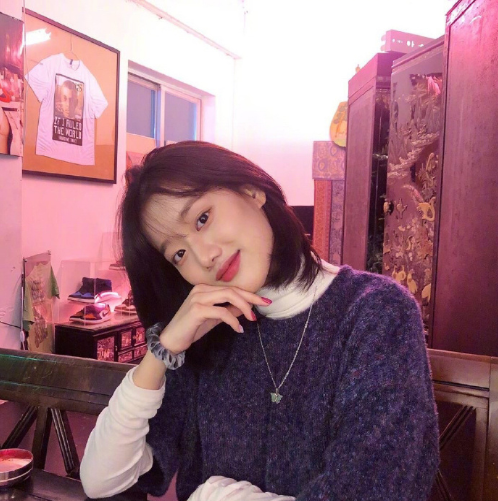 韩国美女april组合李娜恩私服可爱图片 3