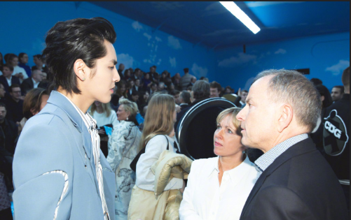 嘻哈男歌手吴亦凡路易威登男装秀图片 8