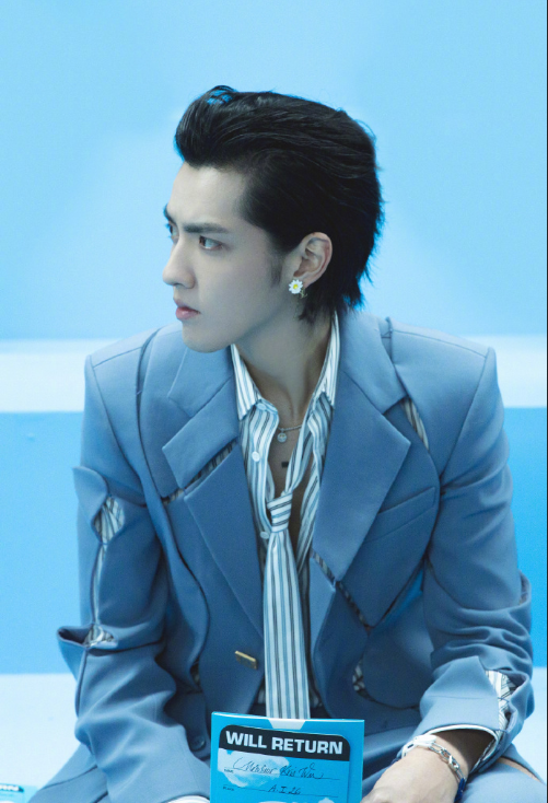 嘻哈男歌手吴亦凡路易威登男装秀图片 10