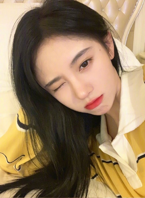 四川美女明星鞠婧祎自拍照图片 4