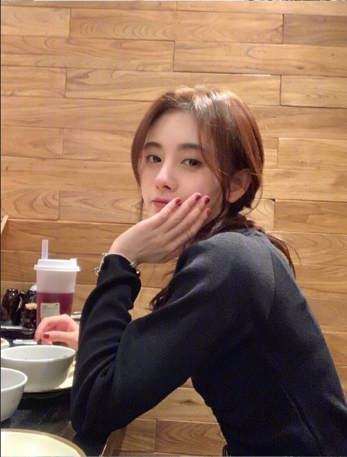 四川美女明星鞠婧祎自拍照图片 7