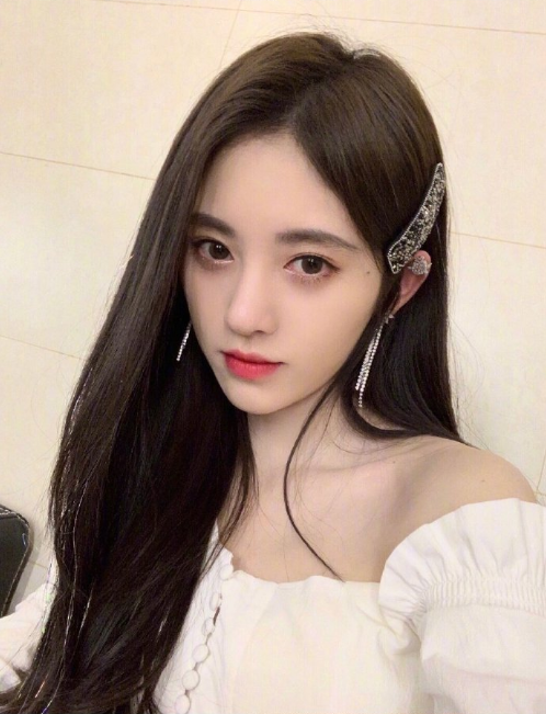 四川美女明星鞠婧祎自拍照图片
