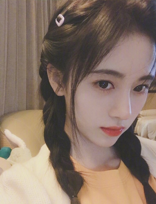 四川美女明星鞠婧祎自拍照图片 10