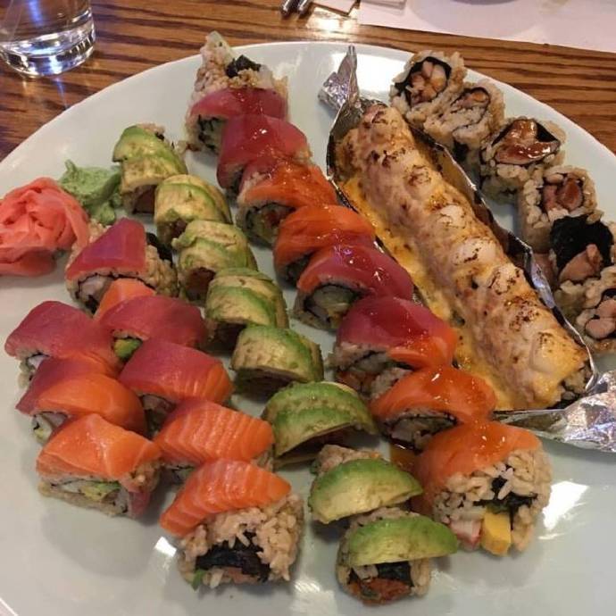日料寿司大餐图片