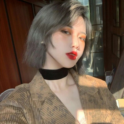 御姐风个性美女头像图片 微信女生头像图片 7
