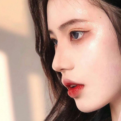 御姐风个性美女头像图片 微信女生头像图片 9
