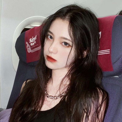 御姐风个性美女头像图片 微信女生头像图片 10