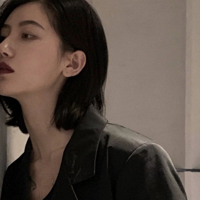 御姐风个性美女头像图片 微信女生头像图片 11