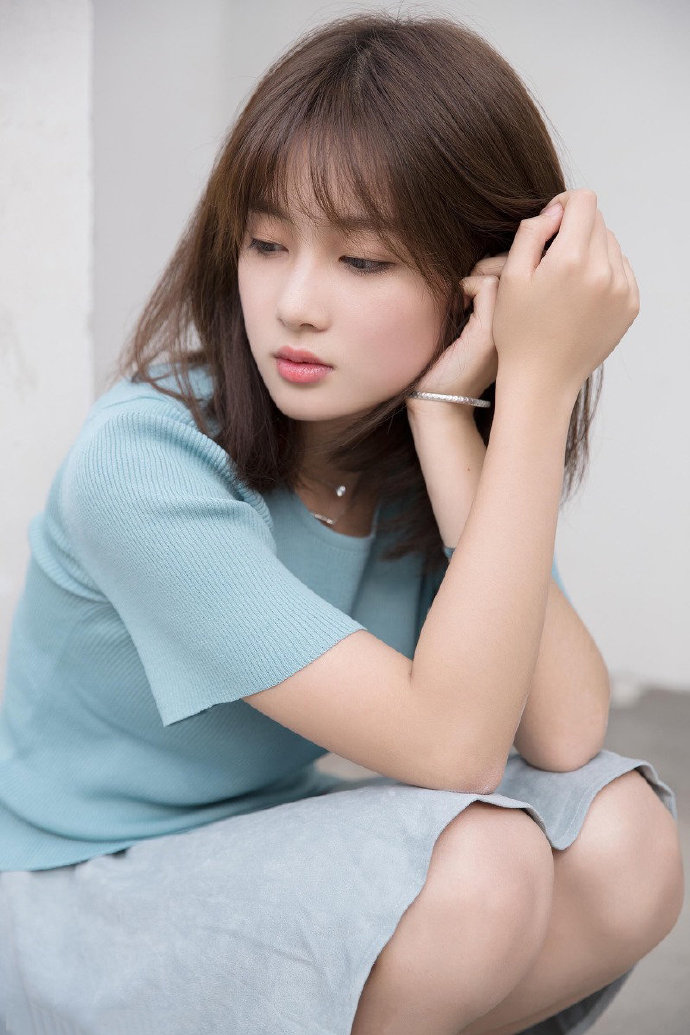 清纯mm美女小短裙气质写真图片 4